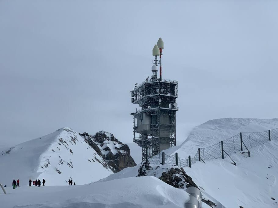 Sunny Design In With Spectacular View On Mount Titlis Chalet *