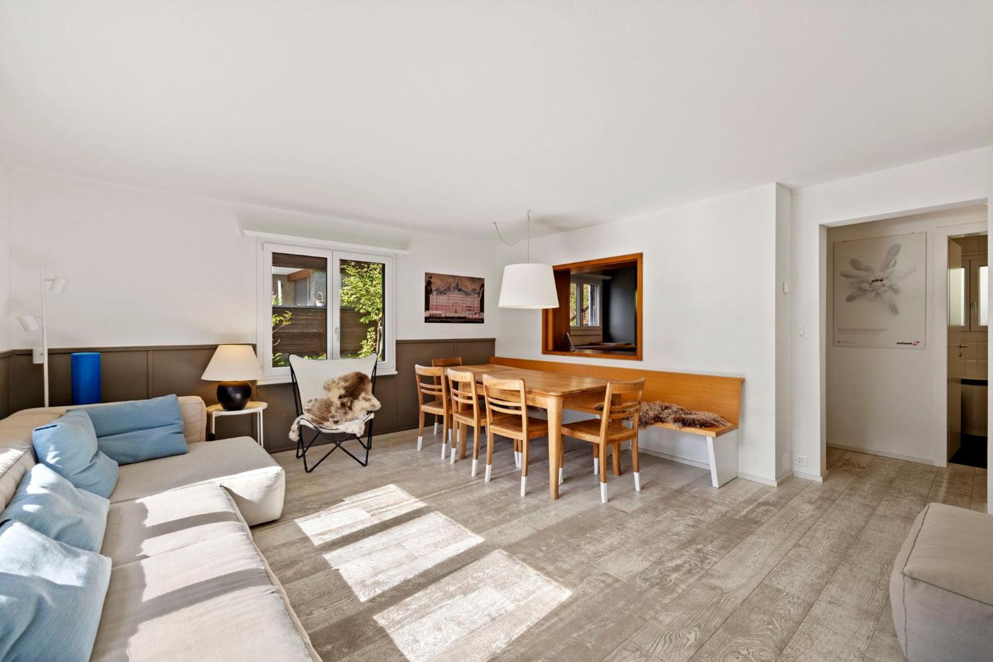 Sunny Design In With Spectacular View On Mount Titlis Engelberg